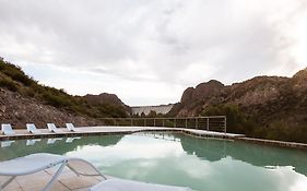 Bosque Divino Cabañas&Suites